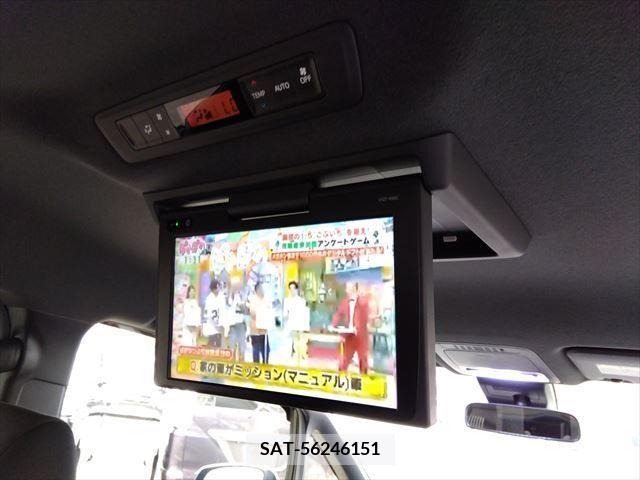 Toyota VOXY 2017-11 370278-19