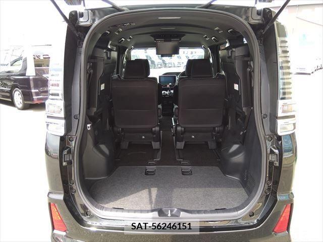 Toyota VOXY 2017-11 370278-16