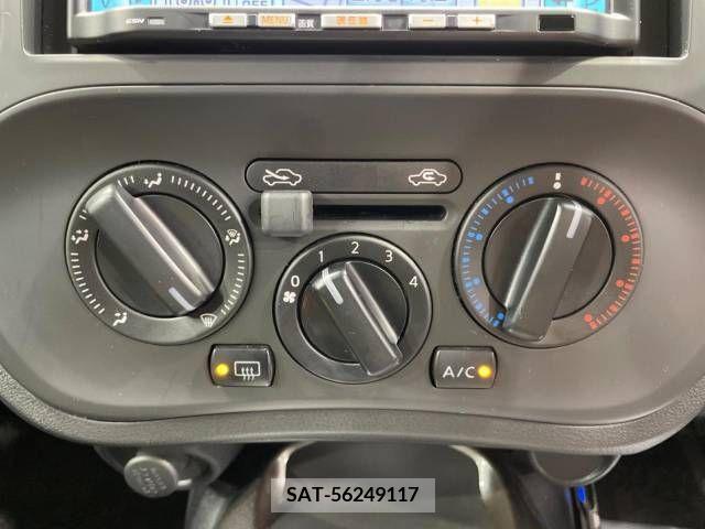 Nissan JUKE 2011-11 352736-5
