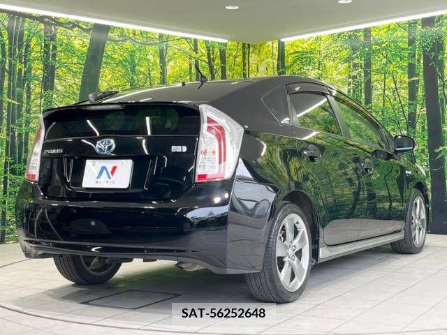 Toyota PRIUS 2013-10 322034-17