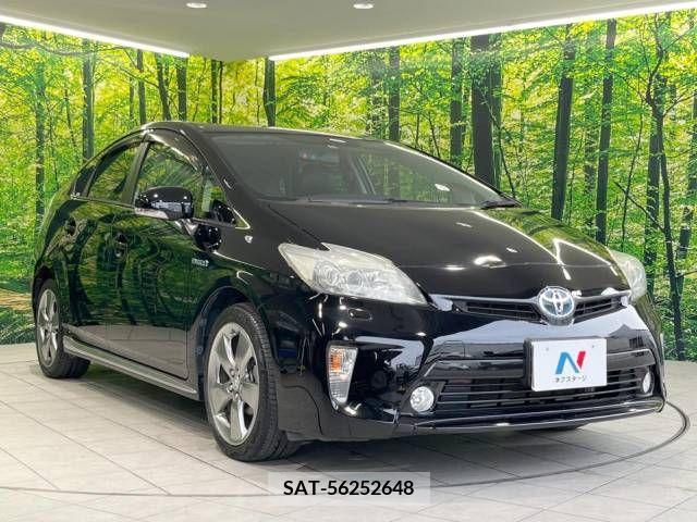 Toyota PRIUS 2013-10 322034-16