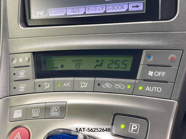 Toyota PRIUS 2013-10 322034-7