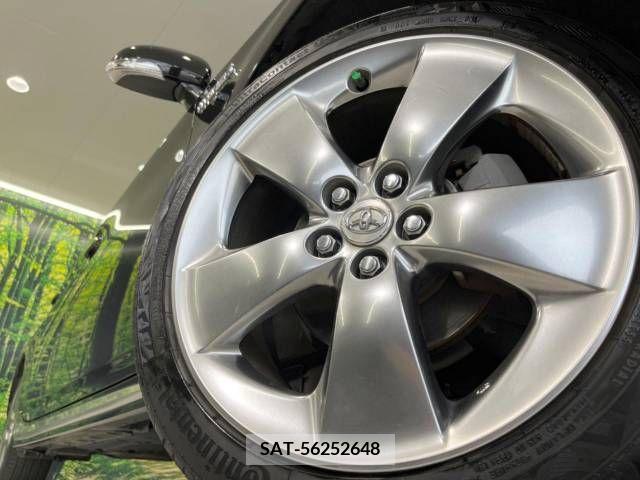 Toyota PRIUS 2013-10 322034-13