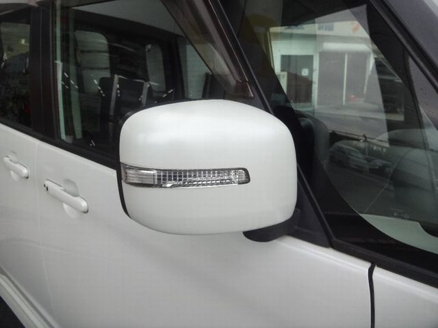Nissan ROOX 2011-09 193606-22