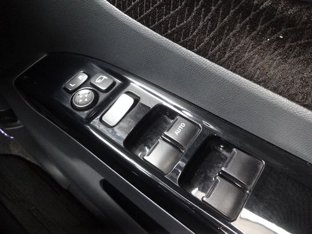 Nissan ROOX 2011-09 193606-20