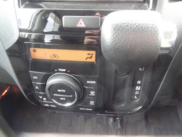 Nissan ROOX 2011-09 193606-13