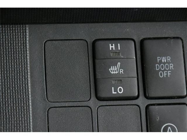 Toyota SPADE 2012-08 9915-9