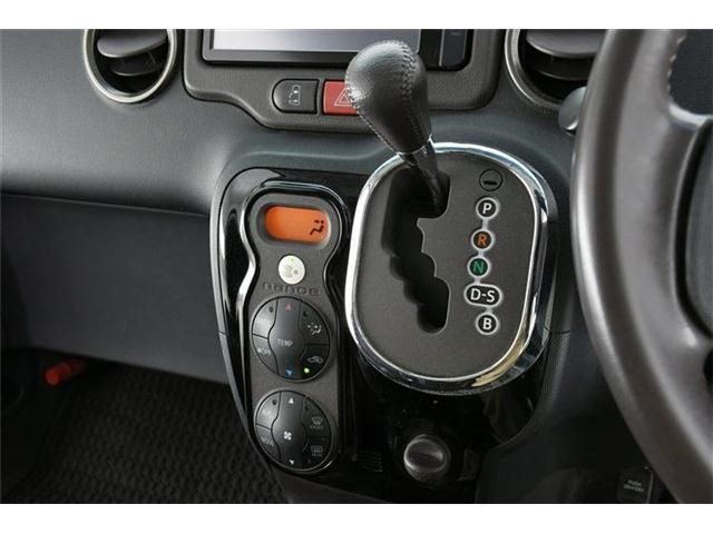 Toyota SPADE 2012-08 9915-14