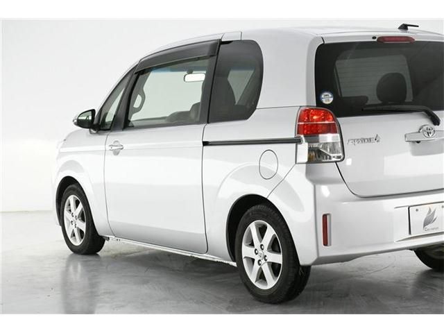 Toyota SPADE 2012-08 9915-4