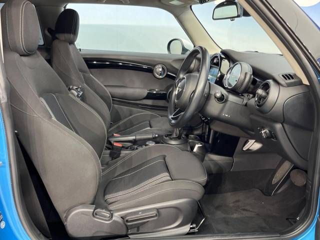 Bmw MINI 2017-06 181899-9