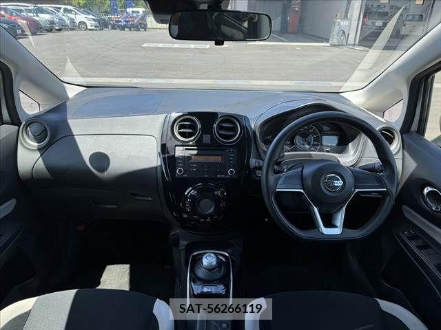 Nissan NOTE 2017-09 279949-1