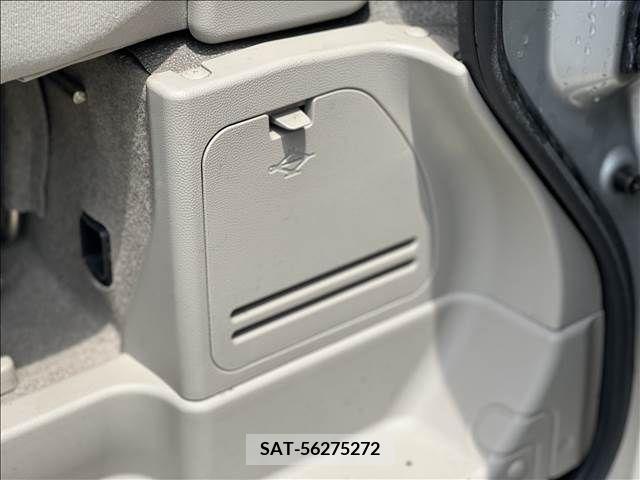Suzuki EVERY 2011-04 301761-19