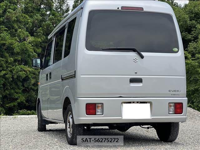 Suzuki EVERY 2011-04 301761-2