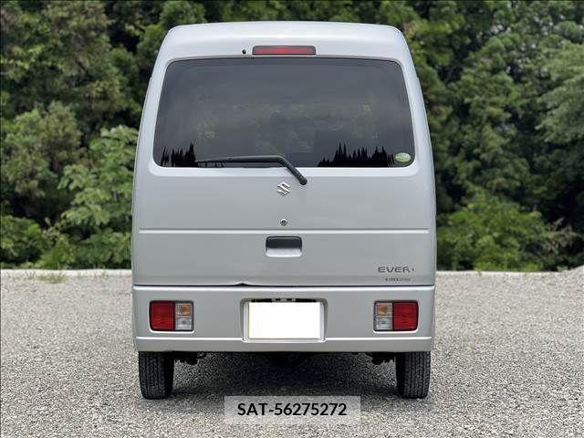 Suzuki EVERY 2011-04 301761-9