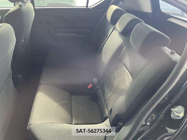 Toyota AQUA 2016-07 371889-26