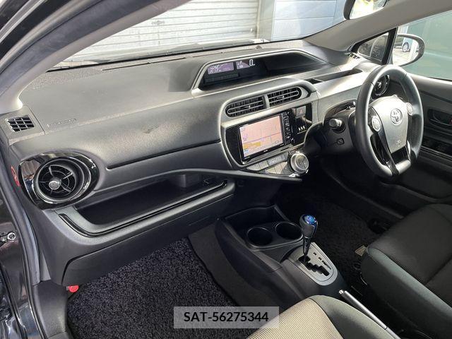 Toyota AQUA 2016-07 371889-22