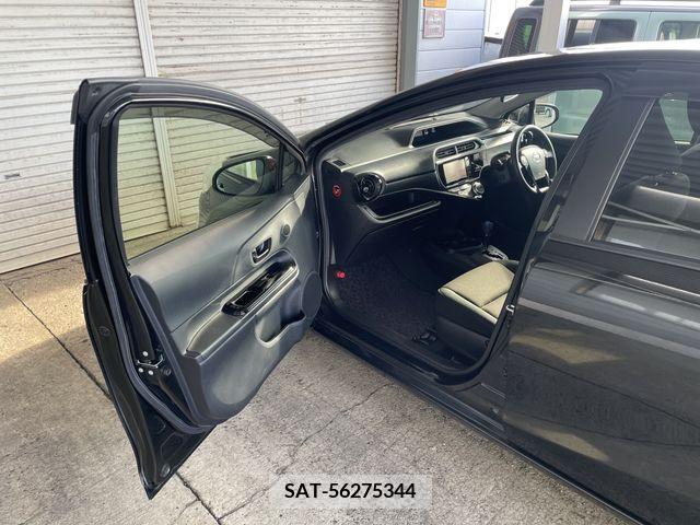 Toyota AQUA 2016-07 371889-21