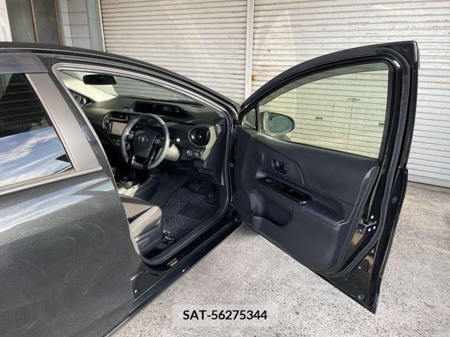 Toyota AQUA 2016-07 371889-15