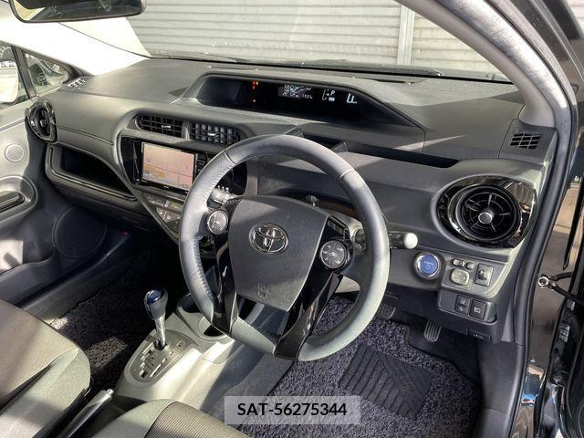 Toyota AQUA 2016-07 371889-16