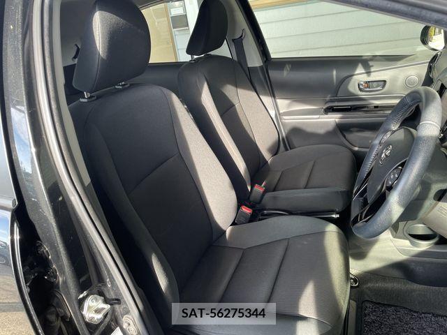Toyota AQUA 2016-07 371889-17