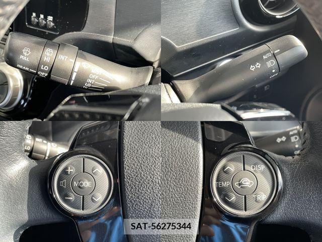 Toyota AQUA 2016-07 371889-13