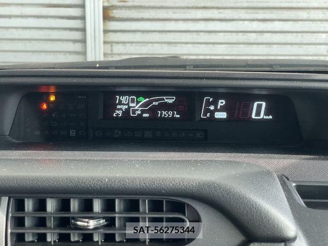 Toyota AQUA 2016-07 371889-10