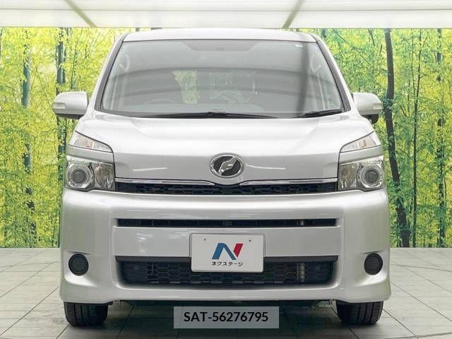 Toyota VOXY 2011-11 370418-14