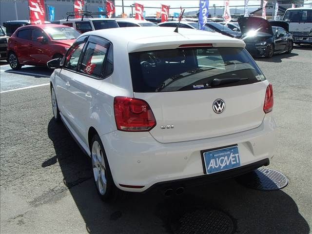 VolksWagen POLO 2010-10 9899-21