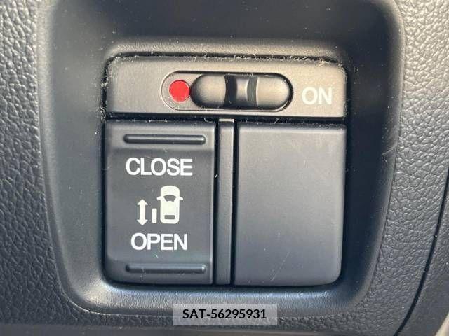 Honda N BOX CUSTOM 2015-11 306635-7