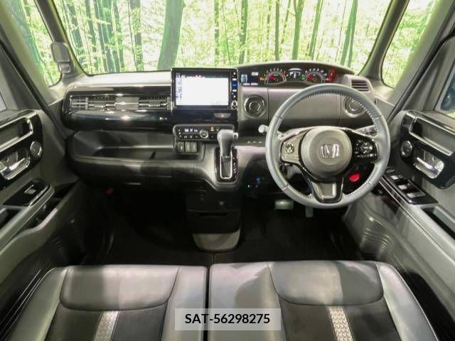 Honda N BOX CUSTOM 2021-12 340872-1