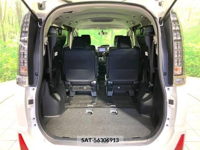 Toyota VOXY 2015-02 338336-10