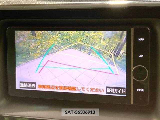 Toyota VOXY 2015-02 338336-3