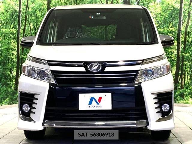 Toyota VOXY 2015-02 338336-14