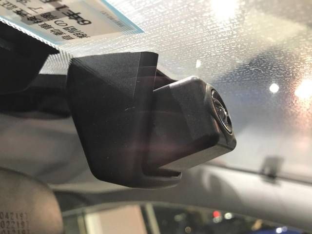 Subaru FORESTER 2017-01 195693-4