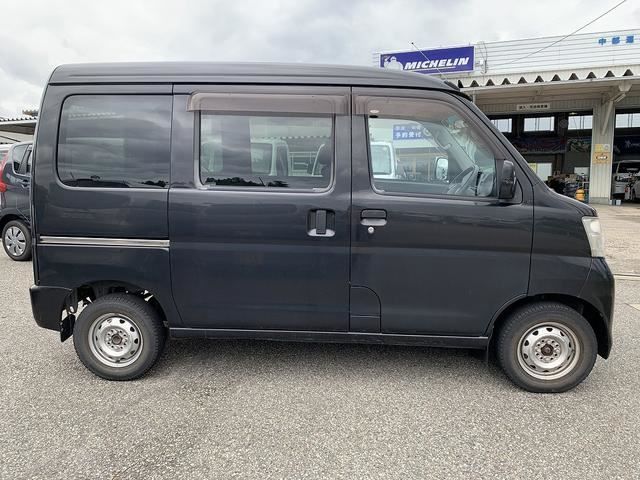 Toyota PIXIS VAN 2012-07 196633-7