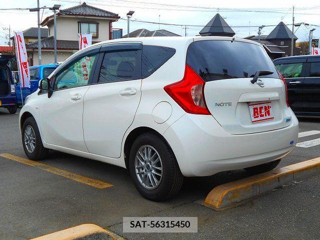 Nissan NOTE 2013-02 215234-8