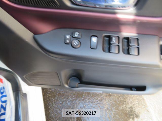Suzuki SPACIA 2024-05 331768-27