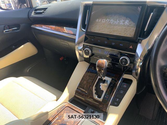 Toyota ALPHARD 2018-01 299416-3