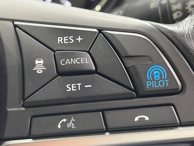 Nissan X-TRAIL 2018-08 13481-5