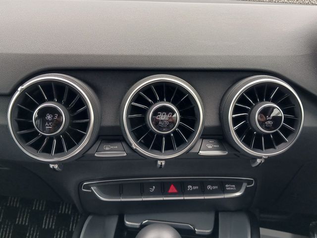 Audi TT 2015-12 5040-16