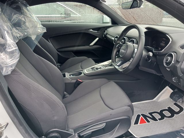 Audi TT 2015-12 5040-9