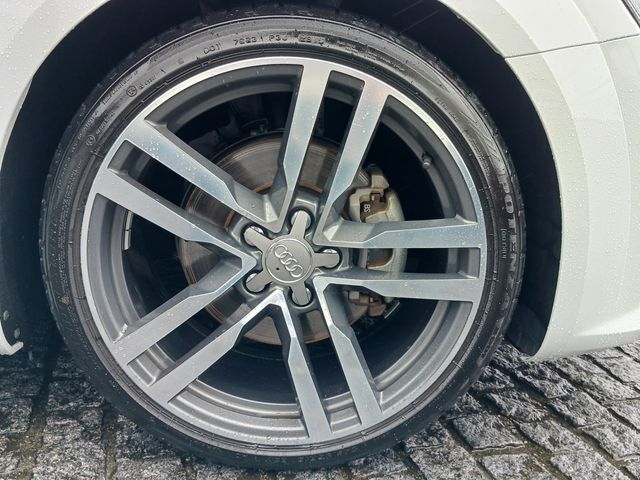 Audi TT 2015-12 5040-7
