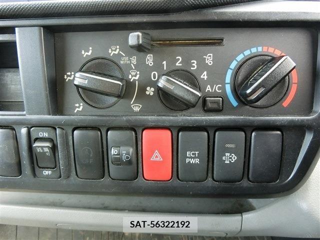 Hino DUTRO 2013-10 251194-15