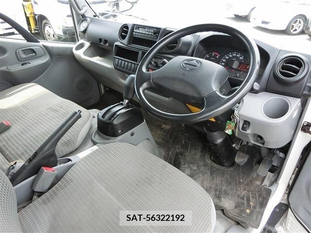Hino DUTRO 2013-10 251194-8