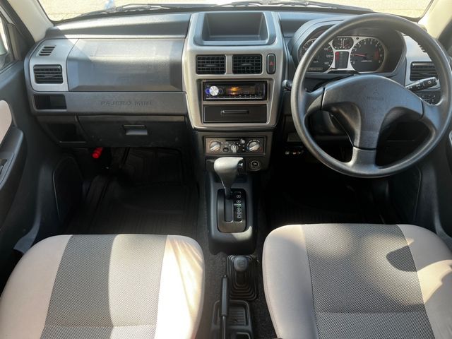 Mitsubishi PAJERO MINI 2006-10 24920-4