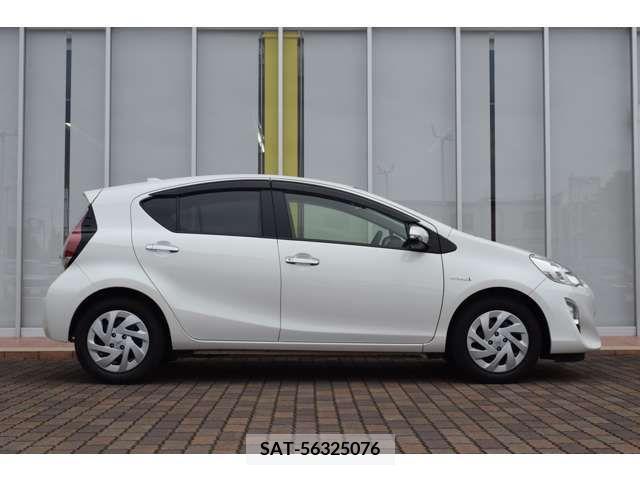 Toyota AQUA 2017-01 314277-1