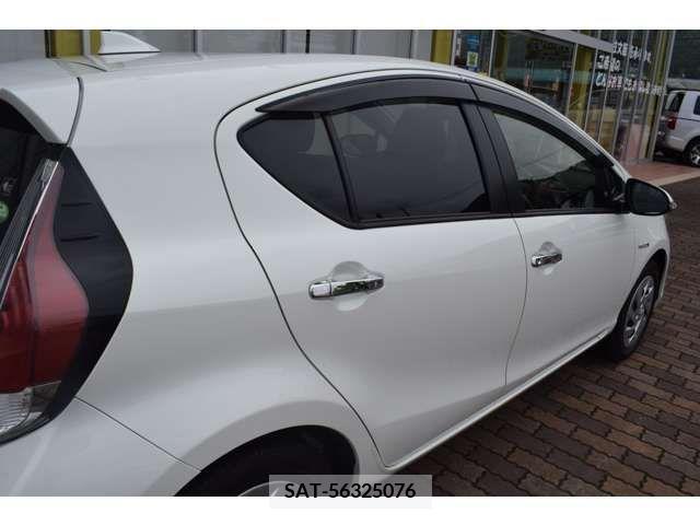 Toyota AQUA 2017-01 314277-13