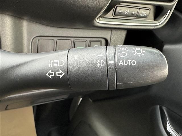 Nissan SERENA 2016-11 9019-17