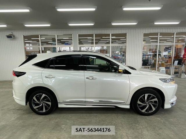 Toyota HARRIER 2019-02 377318-7