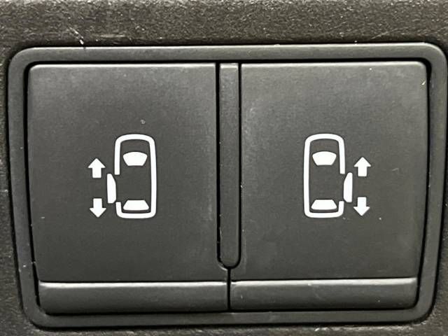 Nissan SERENA 2017-01 185338-5